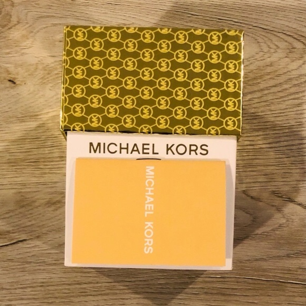 MICHEAL KORS CHAIN GLITZ’ GOLD BRACELET MUST HAVE - Picture 6 of 6